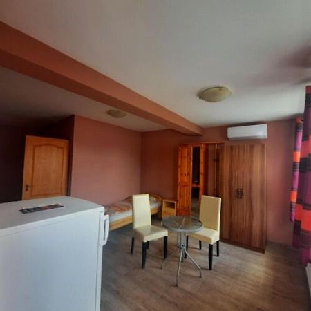 IKSZT Vendégház Dávod Exterior foto