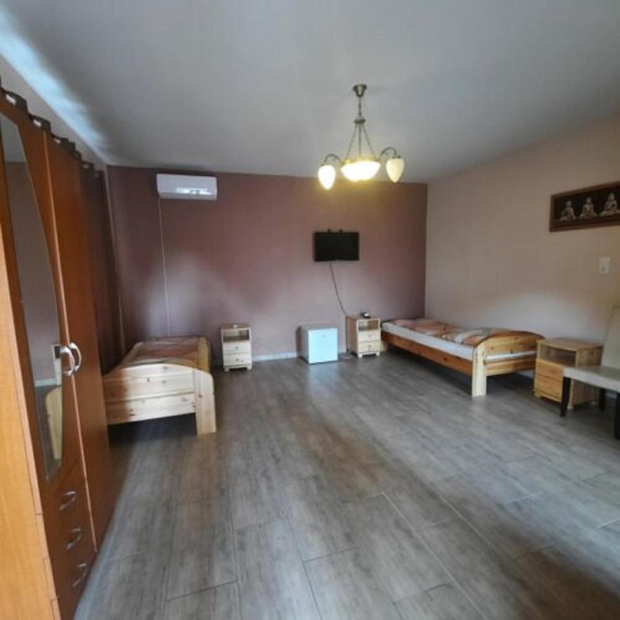 IKSZT Vendégház Dávod Exterior foto